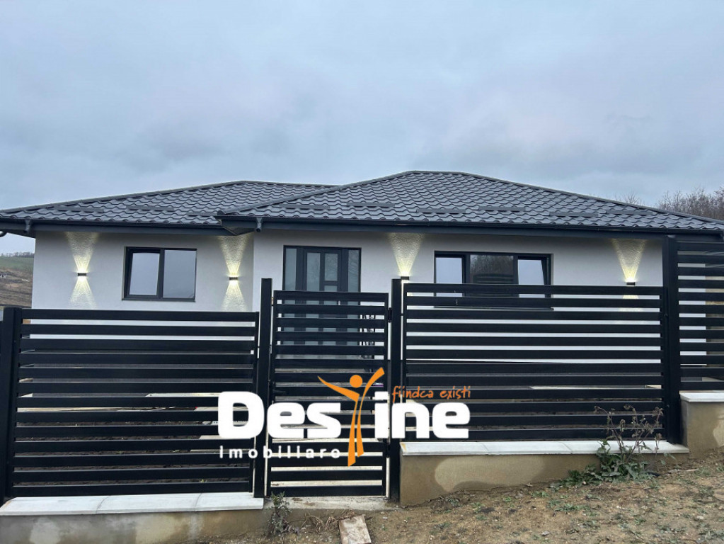 Casă , Valea Lupului, 4 camere 89mp