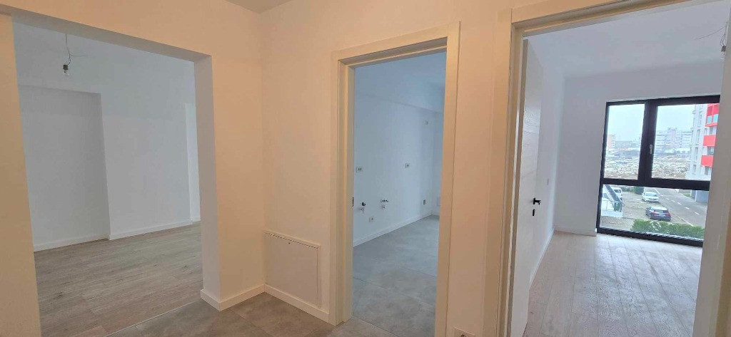 Apartament 2 camere de vanzare, decomandat, bloc Prima Urbana
