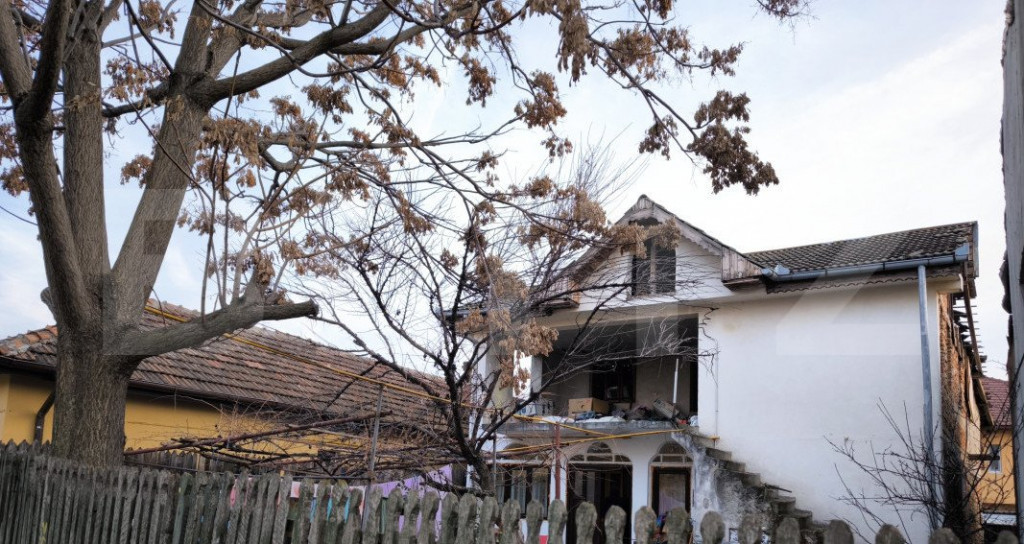 Casa P+M, 140 mp, stradal, zona Parcul Nicolae Romanescu!