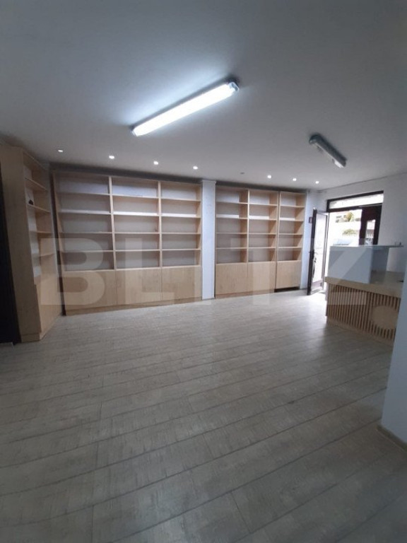 Apartament pretabil pentru spatiu comercial, 88 mp, 4 incape