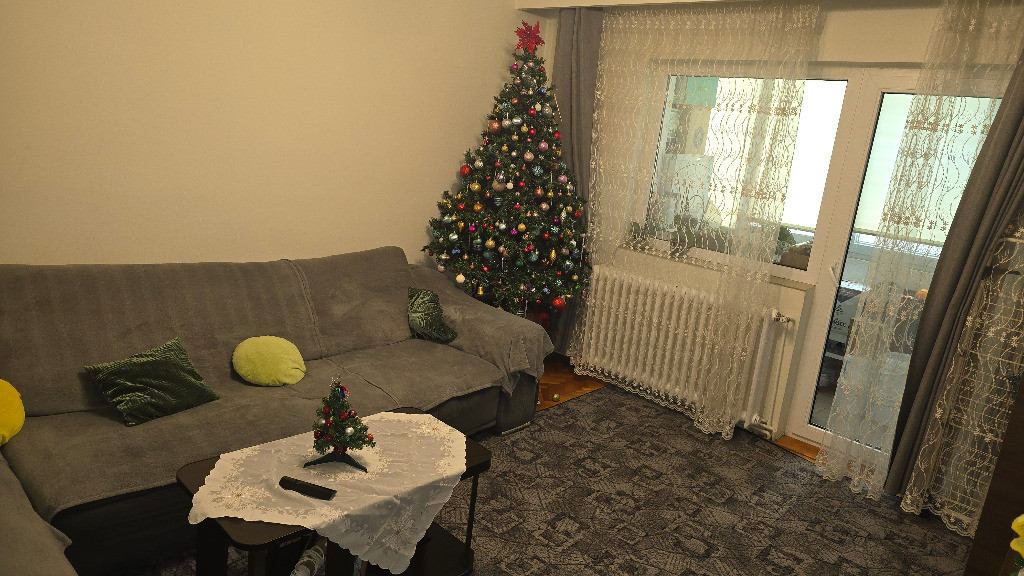 Vand apartament 4 camere decomandat in Deva, Miorita, et 3