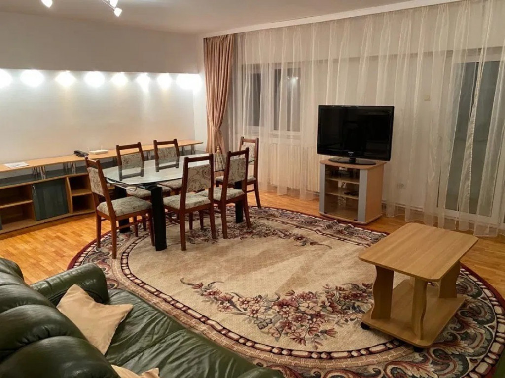 Apartament 3 camere de inchiriat zona Stadion, CENTRALA GAZ