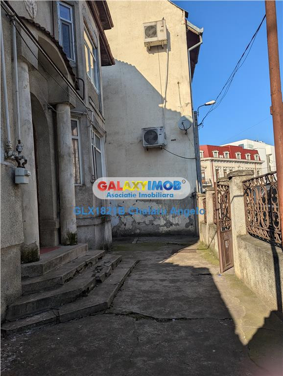 Udriste, 3 vile #537;i teren 1745 mp , deschidere 18 m