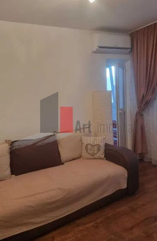 Inchiriez apartament 2 camere decomandat zona Fizicienilor