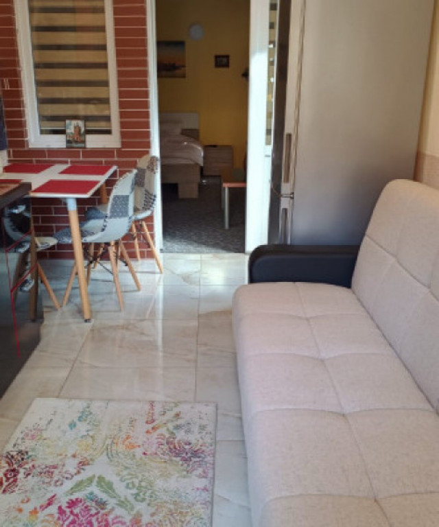 Garsonieră 36 mp la curte, Tractorul-utilitati incluse