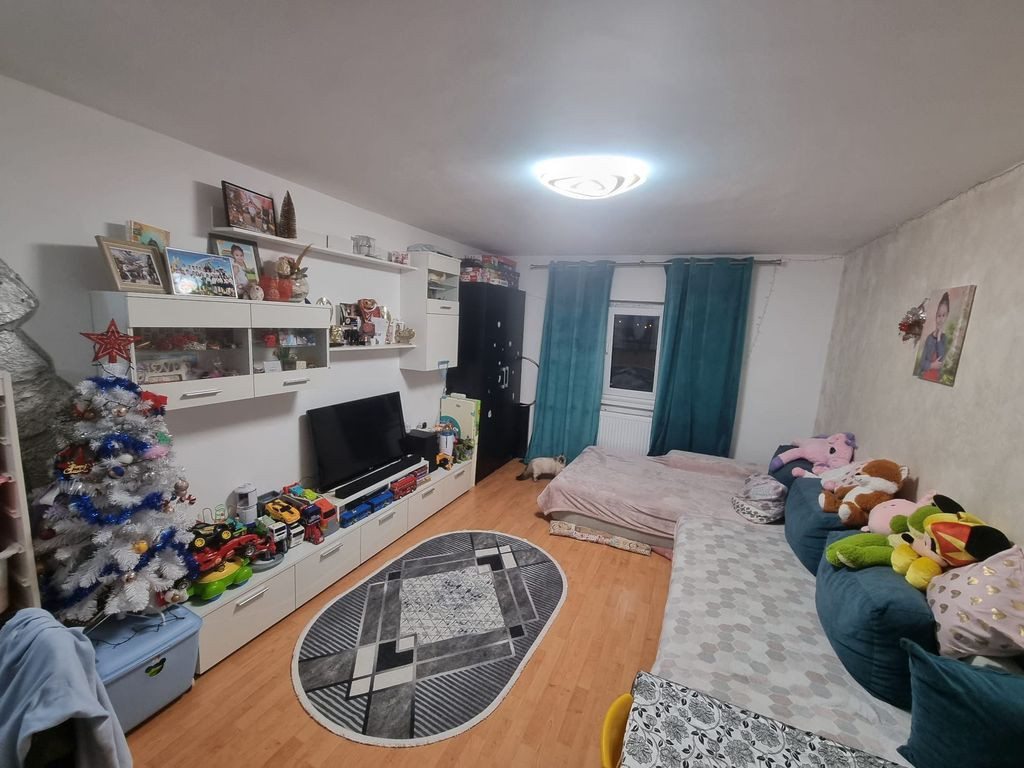 Dorali mall-apartament 2 camere decomandat cu gaze