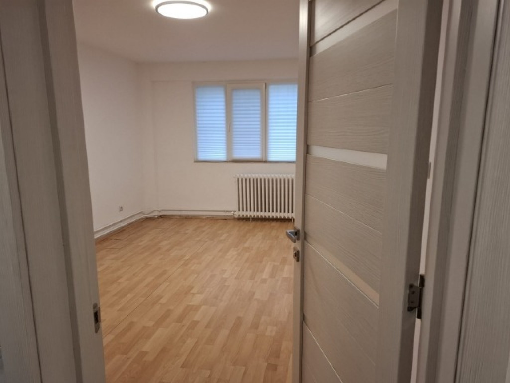 Apartament 2 camere, semidecomandat, 50mp, Berceni, 78.500euro