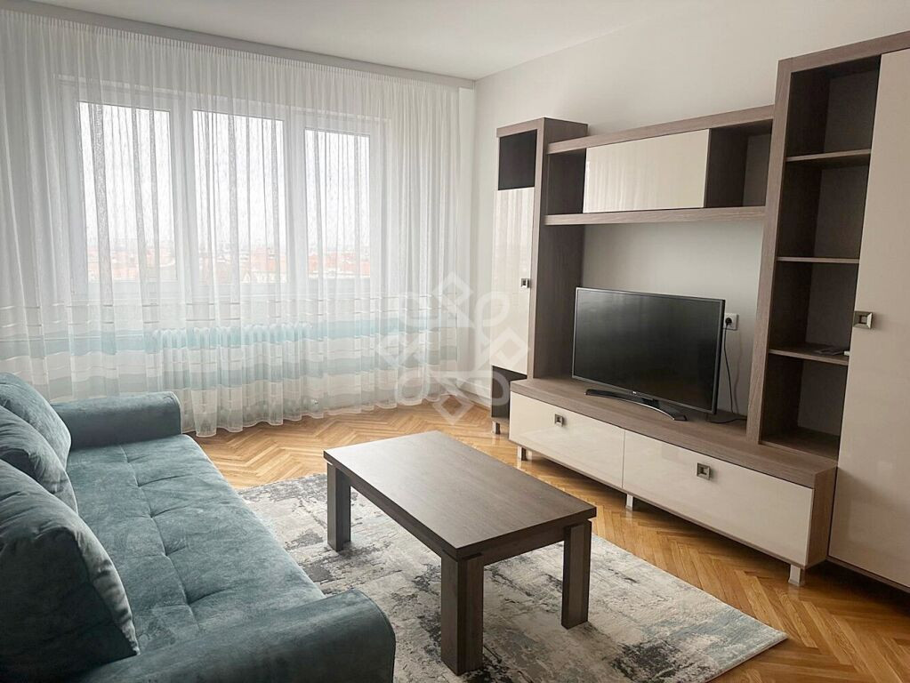 Apartament 3 camere B-dul Magheru Oradea
