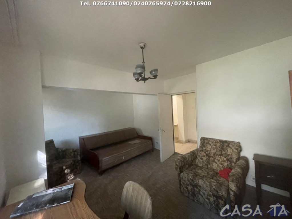 Garsoniera, situata în Târgu Jiu, Str. Zambilelor