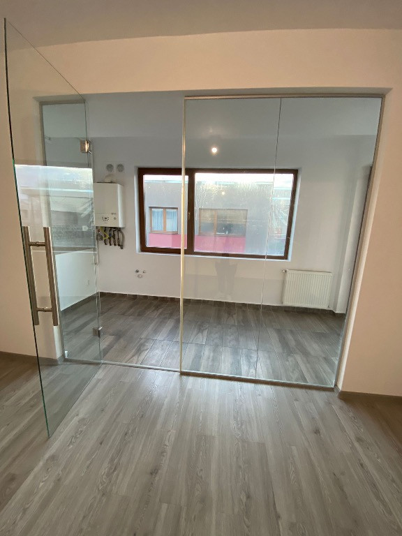 Apartament 3 camere de vânzare în Cartierul Solar – Bdul. Metalurgiei