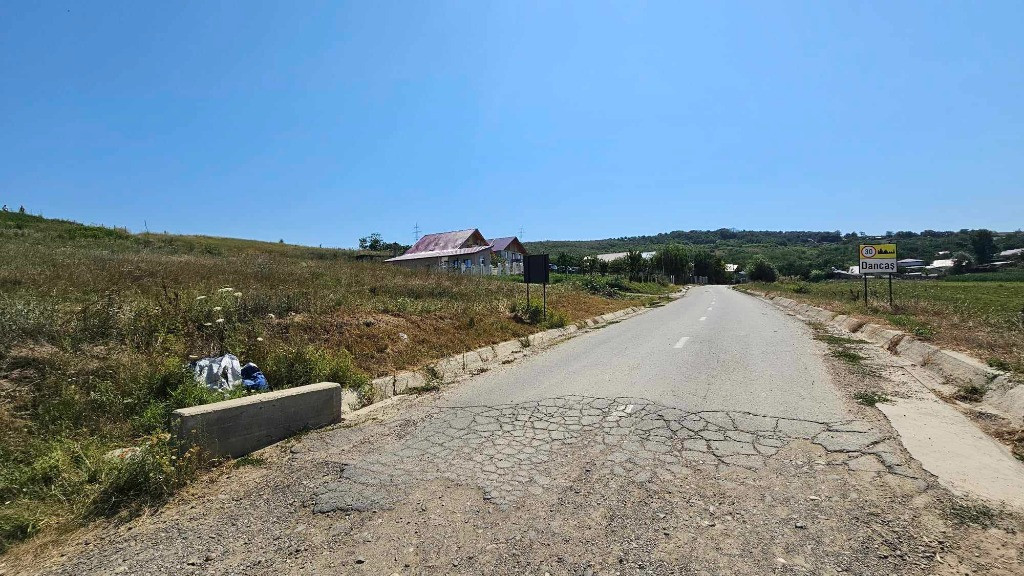 Teren 2.340mp, Dancas – Miroslava,