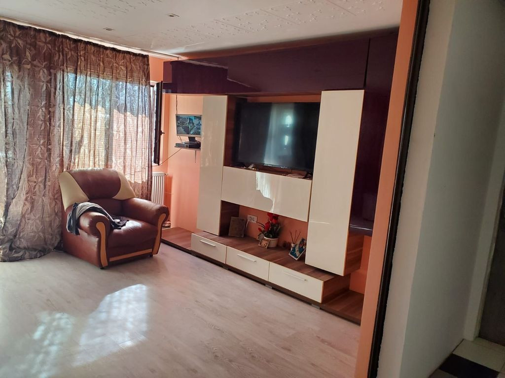 CASA VALU LUI TRAIAN PRETABILA 2 FAMILII