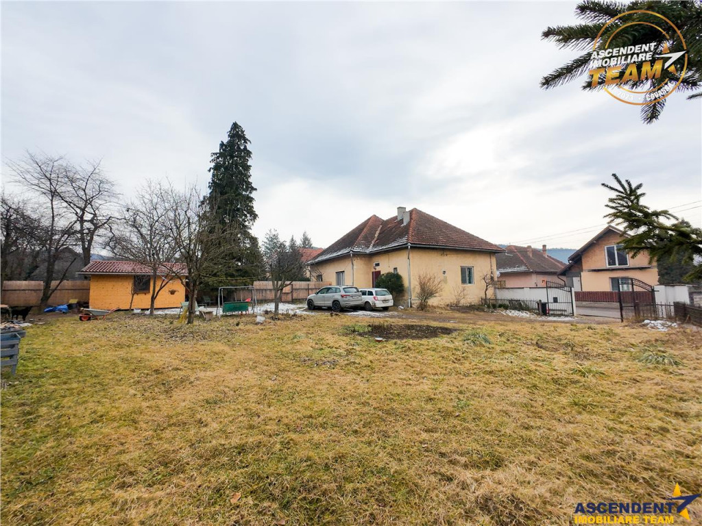 Tur LIVE! Locatie de exceptie,teren generos si spatiu versat