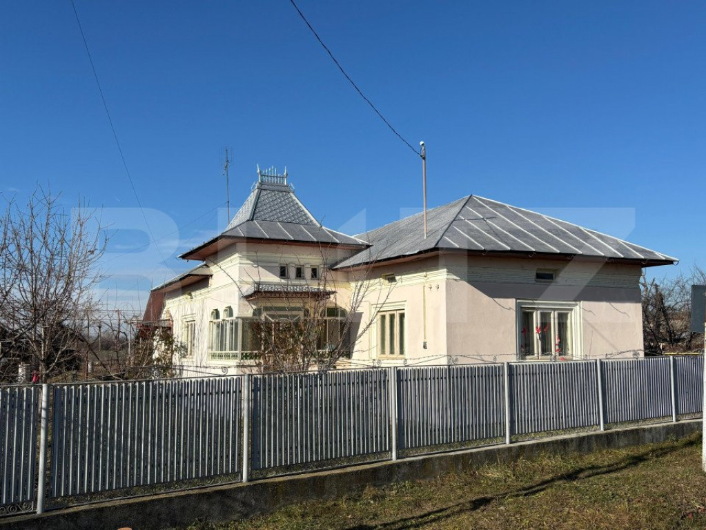 Casa Gaesti cu teren de 5000mp