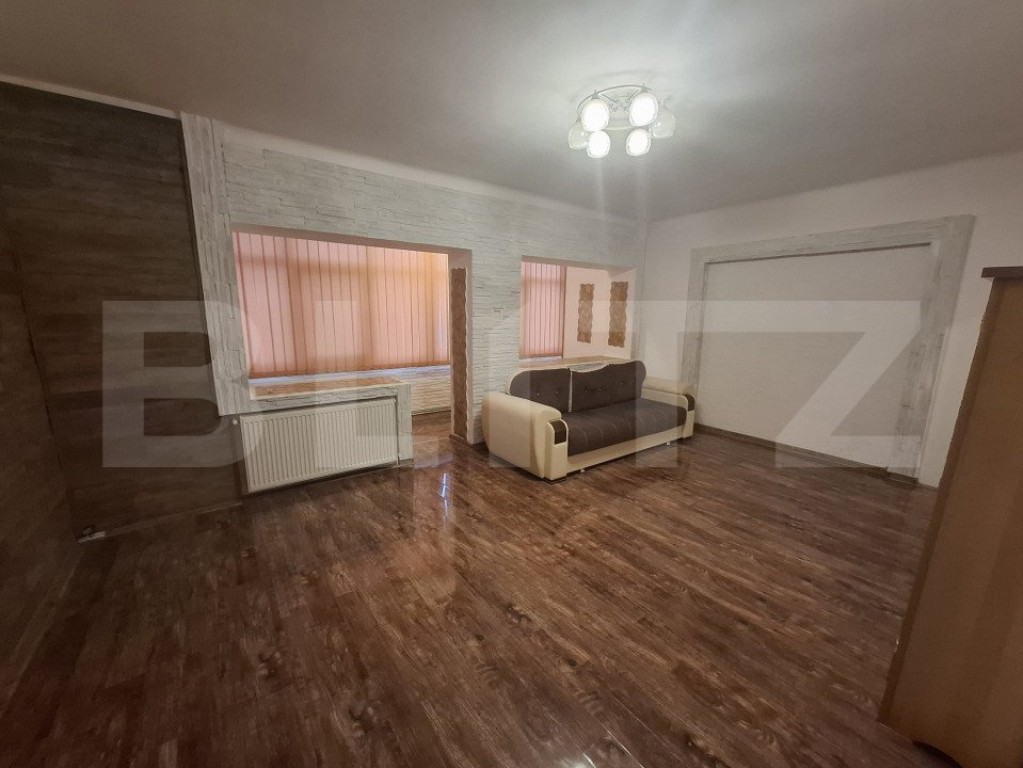 Apartament Ultracentral cu 2 camere, 70 mp, zona Primăriei
