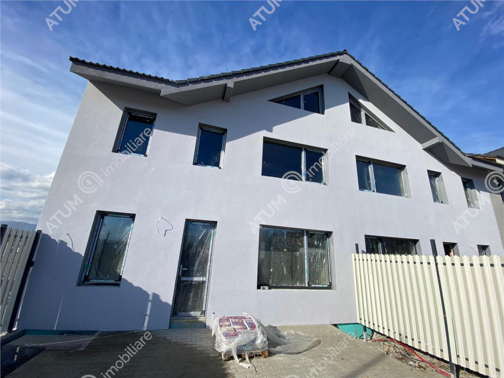 Casa la cheie compusa din 5 camere situata in Cristian judet