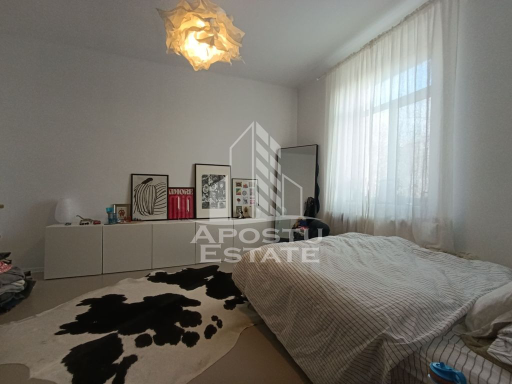 Apartament 2 camere, centrala proprie, etaj 1, situat in ...