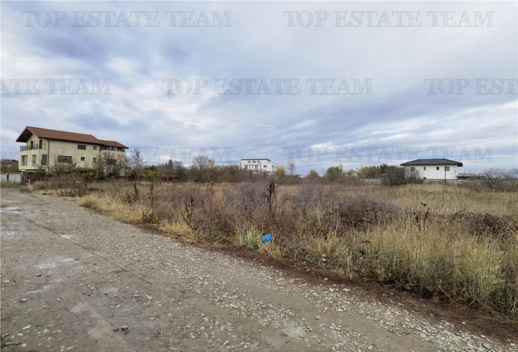 Teren cu vedere la lac Balotesti 600mp