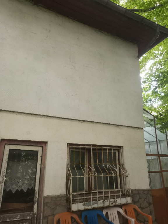 Busteni-Casa de vanzare in Poiana Tapului