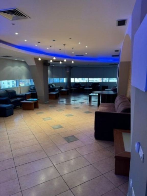 Inchiriez spatiu de birouri, zona Metrou Brancoveanu, 170mp, 1870euro