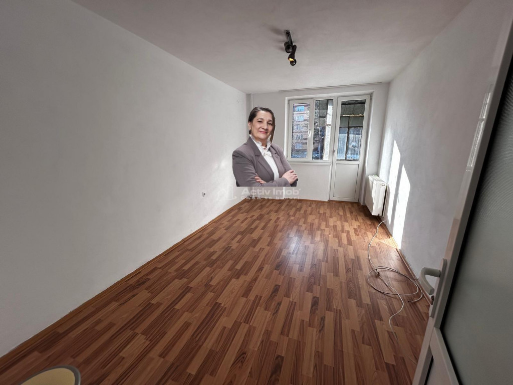 Resita, 2 Cam., Decom.Mobilat, Utilat