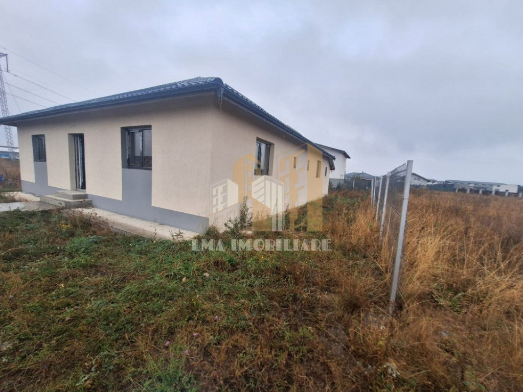 Casa 4 camere Izvor/Tarlungeni
