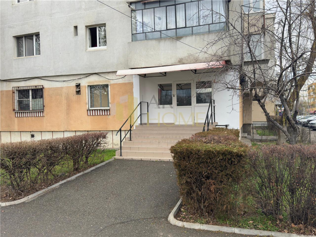 Spatiu comercial cu vad auto si pietonal, in Ploiesti, zona