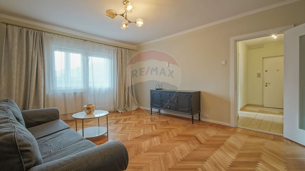 Apartament spațios cu 3 camere și modern, zona Gării -...