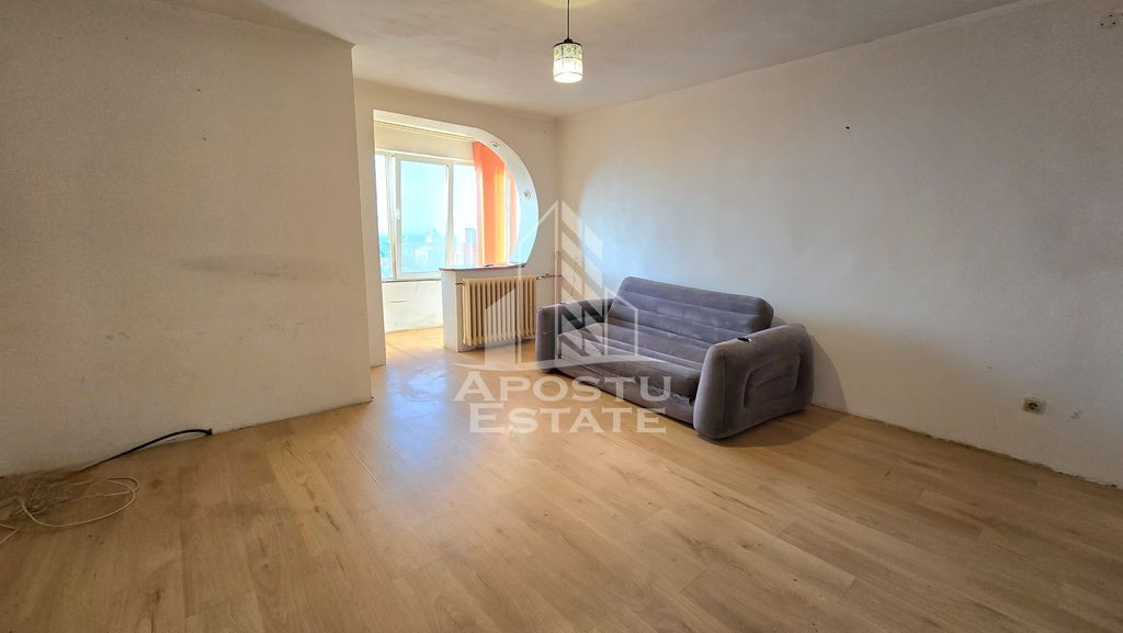 Apartament cu o camera ideal pentru investitie, zona Circ...