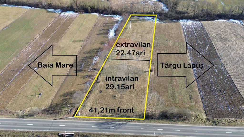 Teren de vânzare la strada principală Berința