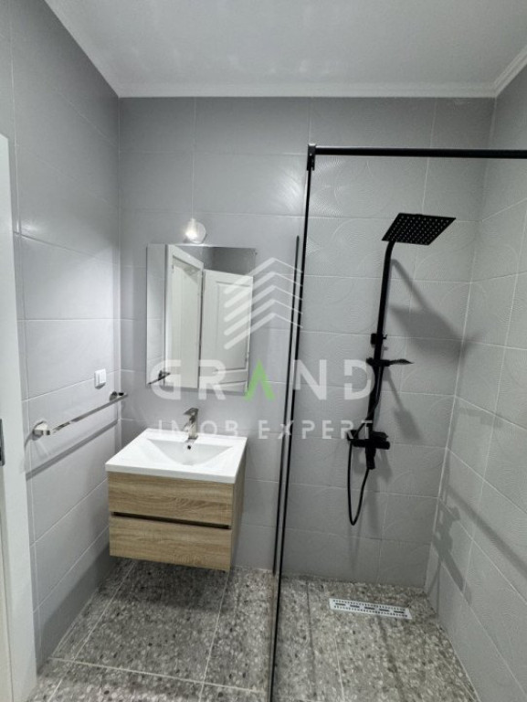 Duplex RENOVAT MODERN, GARAJ, CURTE,PET-FRIENDLY, zona Dambu