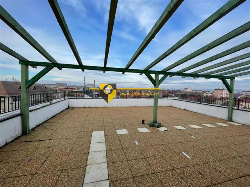 Penthouse 3 camere podul garii-spital terasa 60 mp