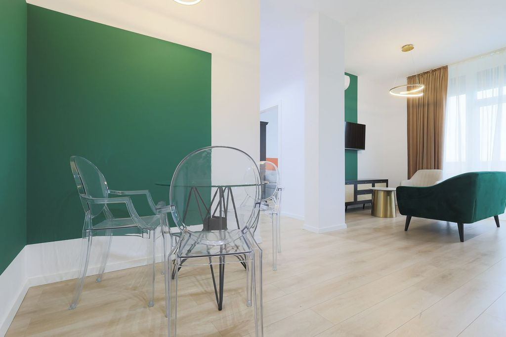 Apartament amenajat, mobilat și utilat, lângă AFI și ...