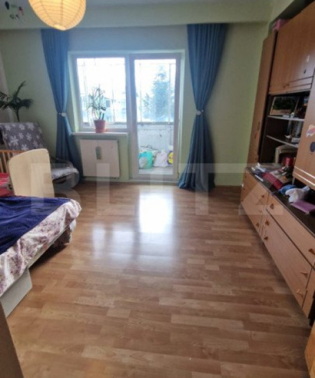 Apartament de vanzare, cu 4 camere, 91 mp, zona-Astra