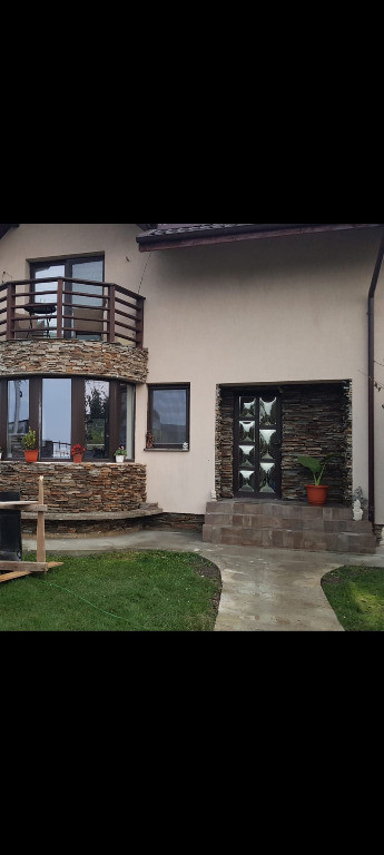 Casa cu etaj, 140mp utili, curte 580 mp, toate utilitatile - Magurele