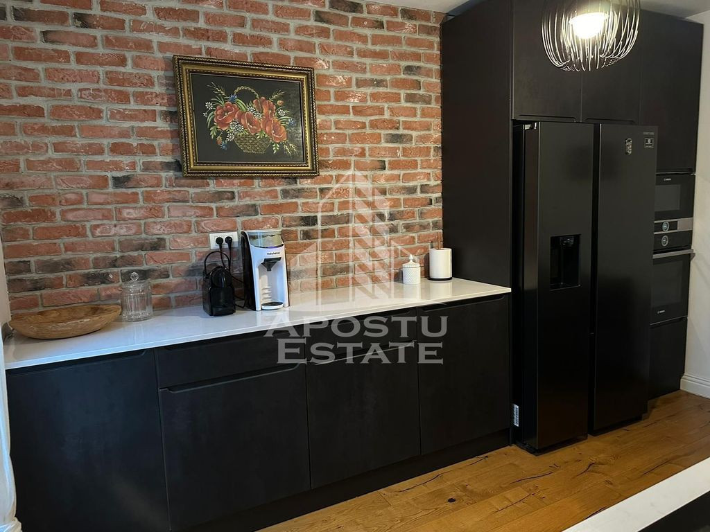 Casa individuala cu 2 locuri de parcare, 3 dormitoare, zo...