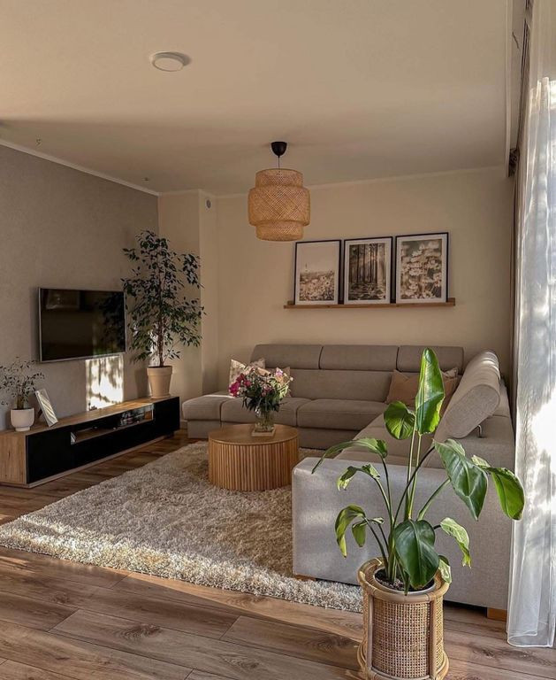 Ap 2 cam decomandat, spatios, aproape metrou, pret promo?...