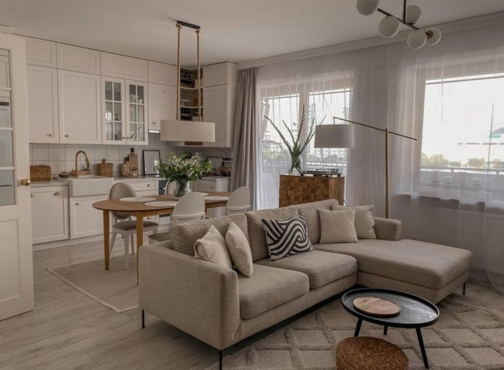 Studio, 52 mp, spatios, foarte aproape metrou, pret promo...