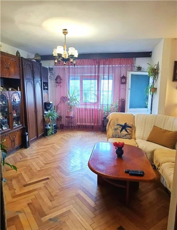 ARADULUI - 4 cam - 2 bai - 1 balcon 13mp - debara - decomand