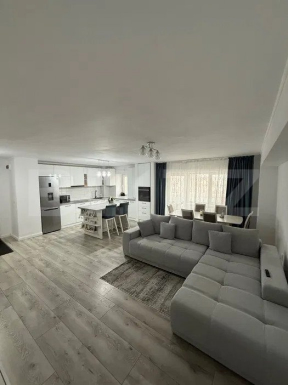 ???? Apartament modern de vanzare, cu 3 camere, 77 mp, bulev