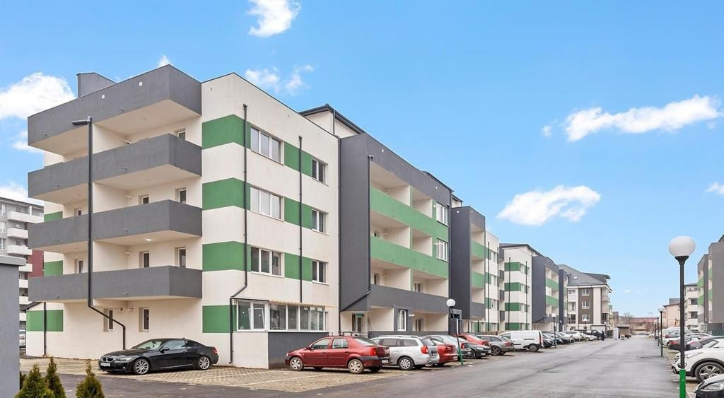 Garsoniera cu gradina, mobilata-utilata, Metrou Berceni