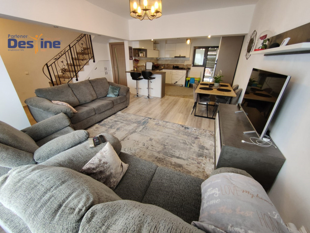 Casă 4C triplex P+M+POD 107 mp utili 180mp teren MOBILAT+UT