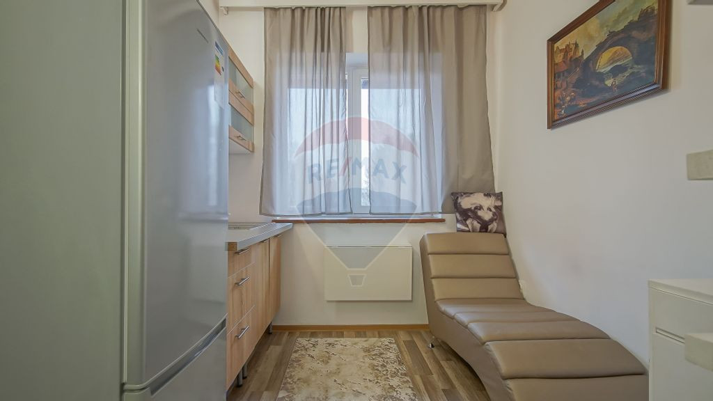 Cameră de închiriat, zona Piața Astra – liniște și...