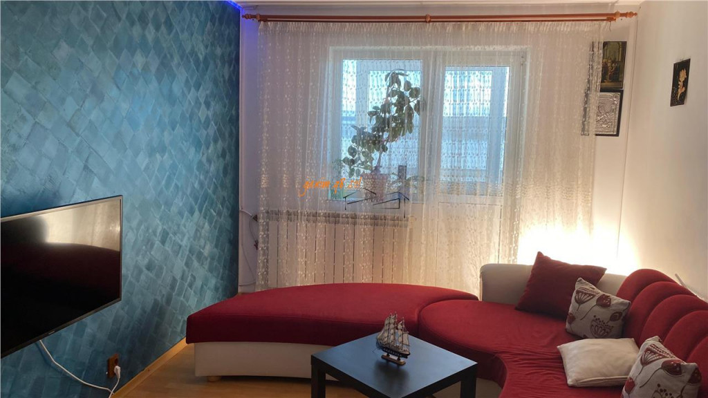 Apartament trei camere , zona Cartier Sud , decomandat , imb