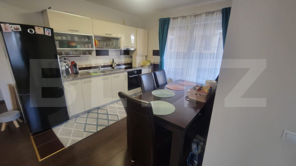 Apartament cu gradina, 55 mp+32mp , zona Pod Ira