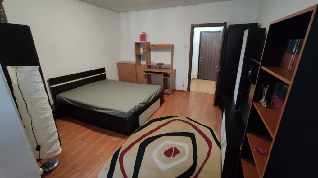 GARSONIERA MALL PARK LAKE