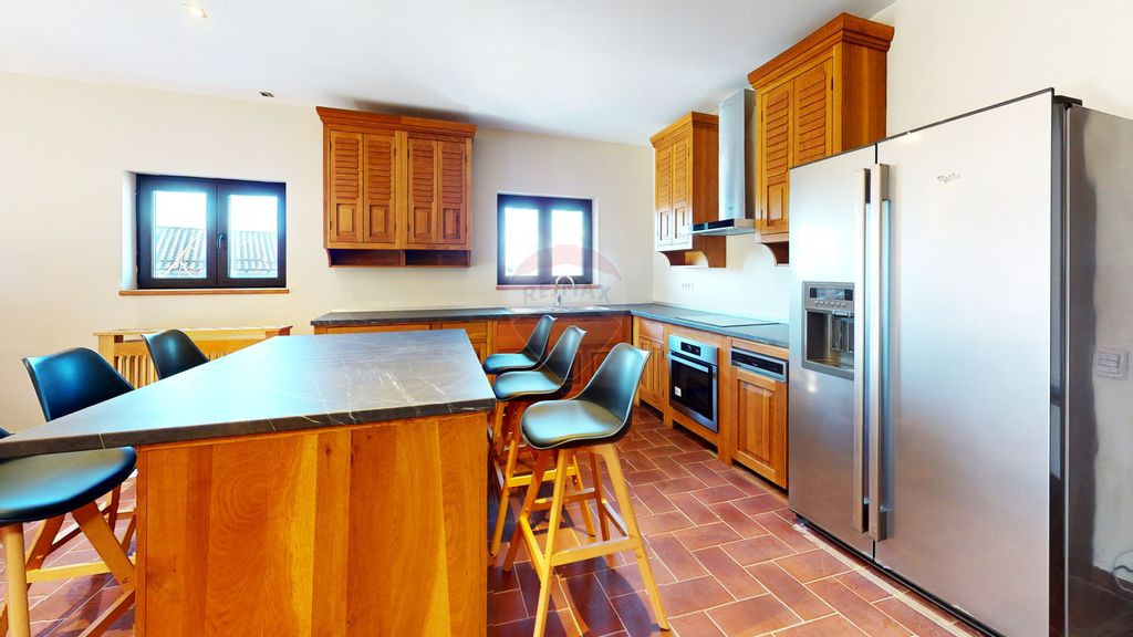 Casă de vacanță | Pensiune | Bran-Sohodol | 1372 mp te...