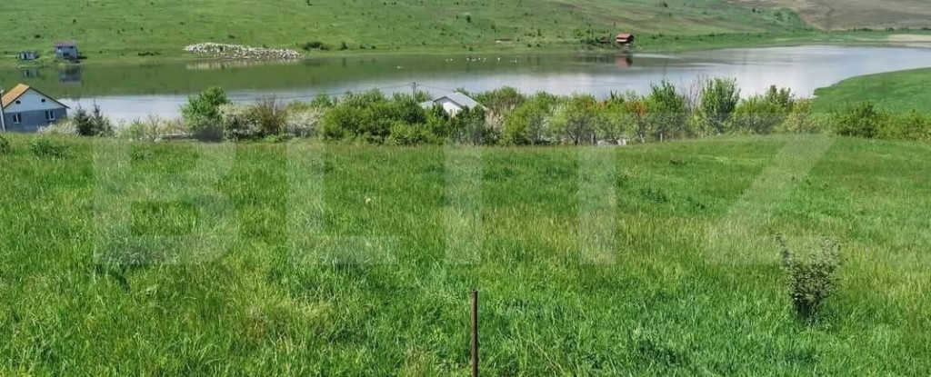 Investiție ! Teren intravilan construibil 1600 mp, panorama