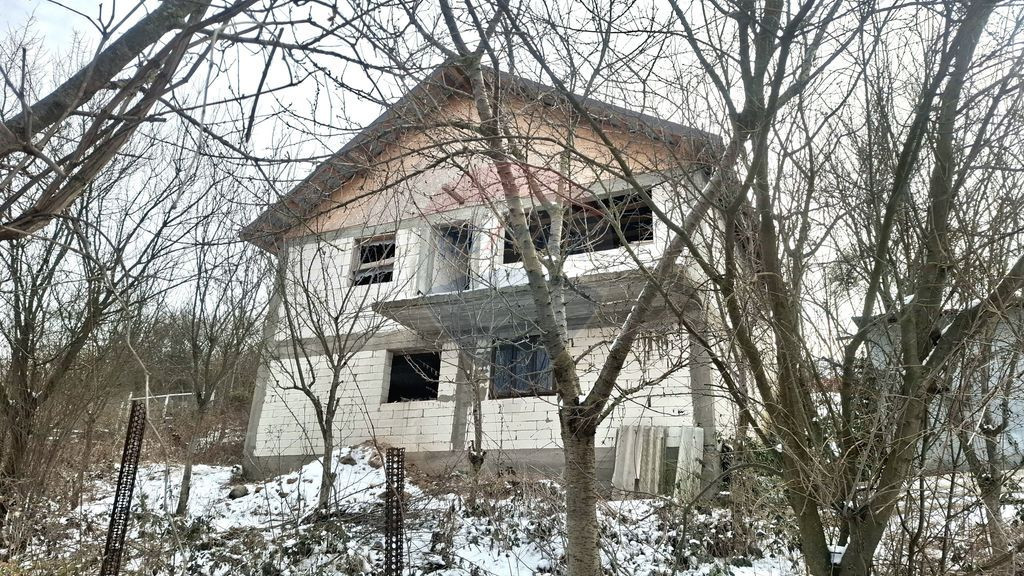 Casă / Vilă cu 5 camere de vânzare