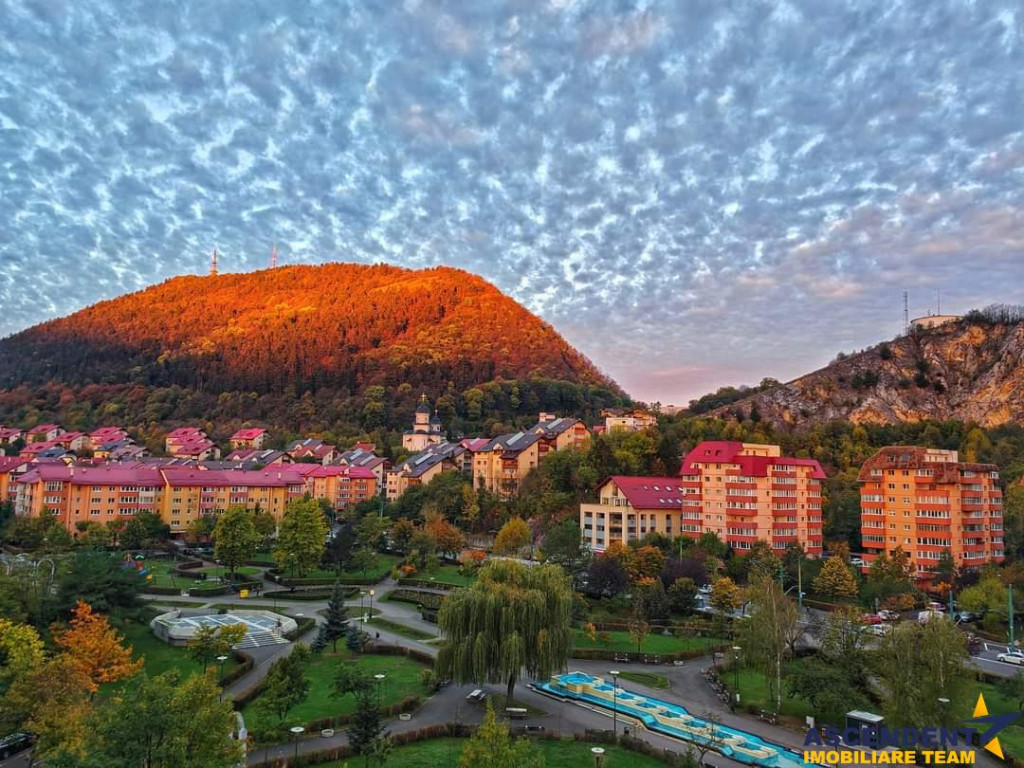 Decomandat, etaj 2, in apropiere de Parcul Trandafirilor, Ra